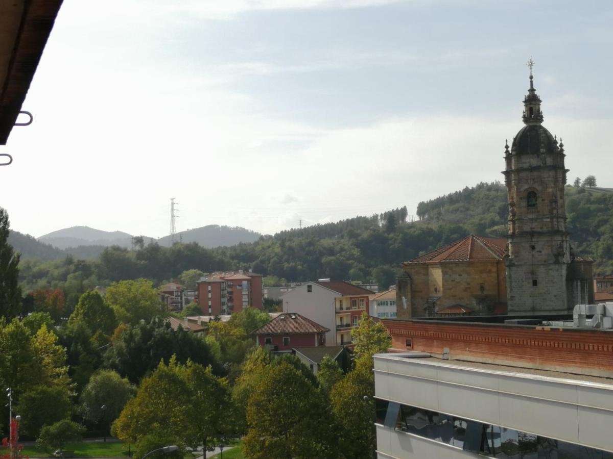 Andramari Tourist Home Parking& Wifi Аморебиета-Етхано Екстериор снимка