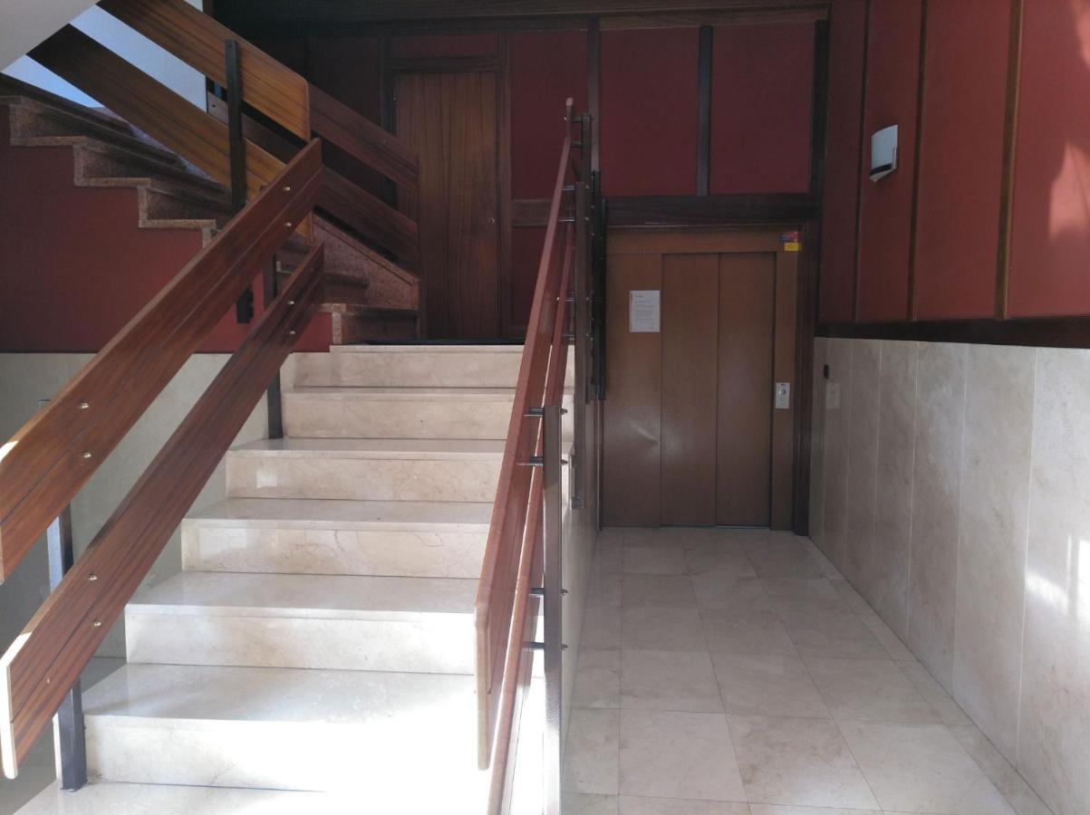 Andramari Tourist Home Parking& Wifi Аморебиета-Етхано Екстериор снимка