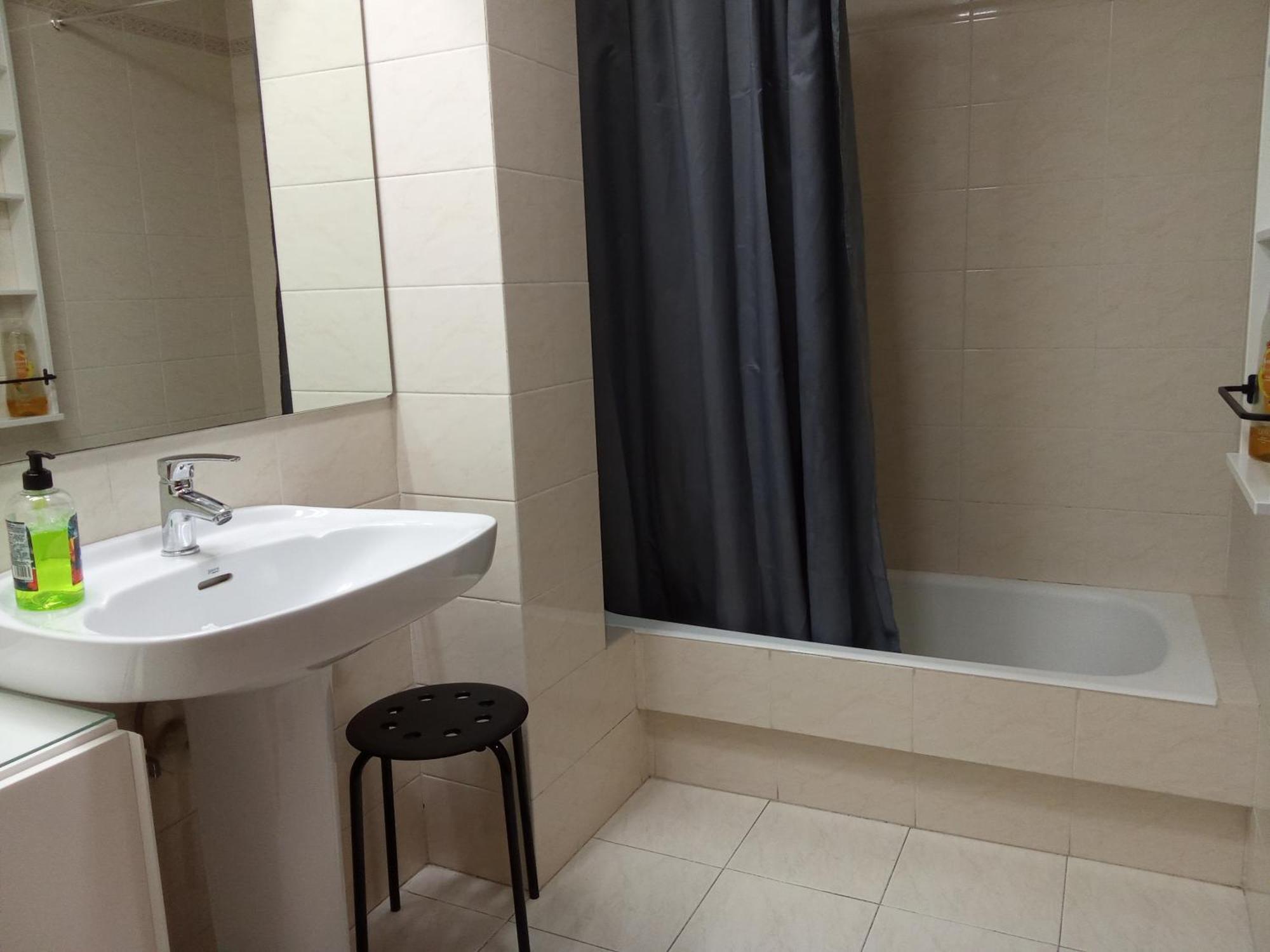 Andramari Tourist Home Parking& Wifi Аморебиета-Етхано Екстериор снимка